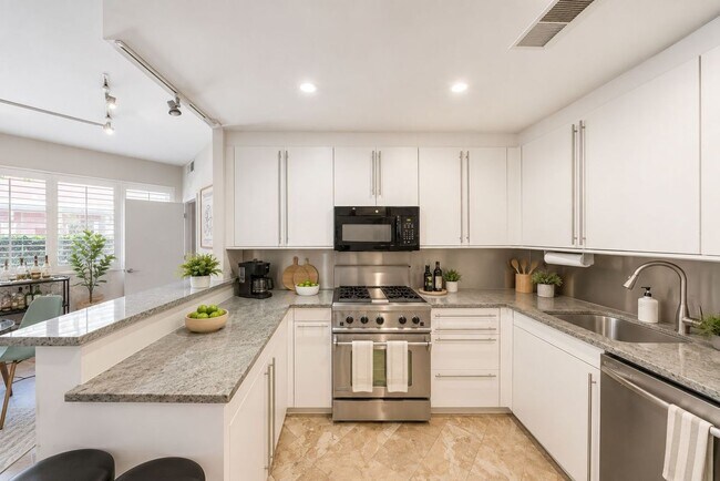Foto del edificio - 1300 13th St NW
