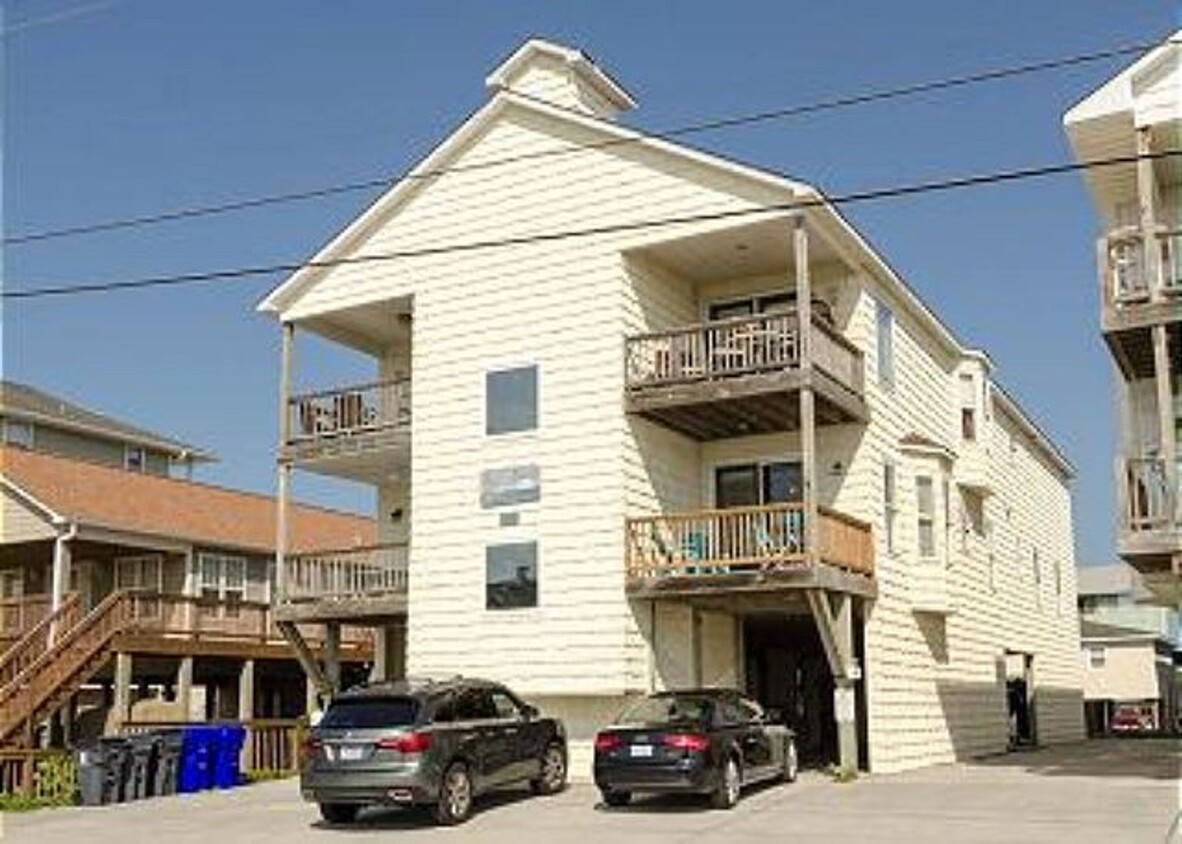 Foto principal - (C302) 1711-C Carolina Beach Ave N, Caroli...