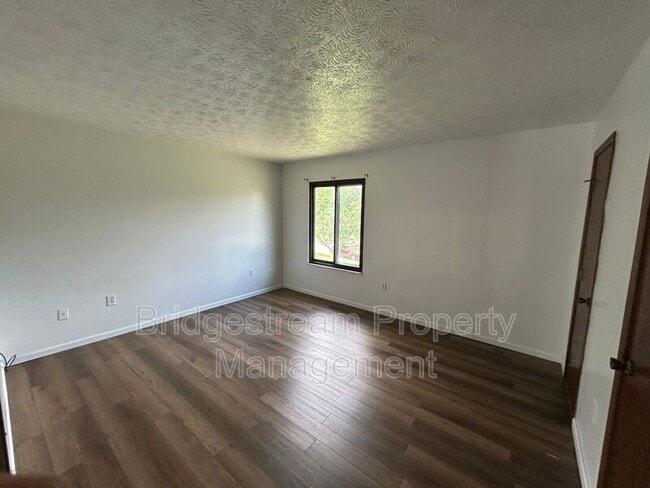 Building Photo - 7734 Betsy Ross Cir