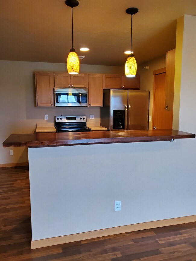 Kitchen - 1620 20th Ave NW