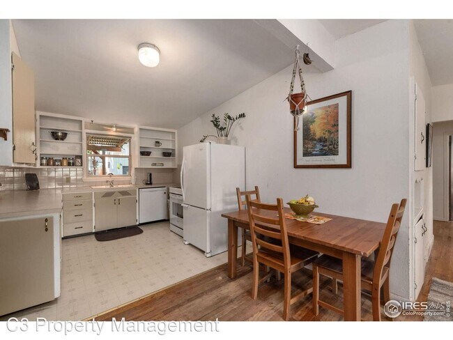 Building Photo - 3 br, 1 bath House - 1715 Mathews St