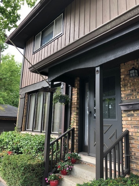 Building Photo - 673 Cherry Ave