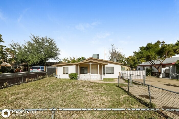 Primary Photo - 2116 W Highland, Phoenix, AZ 85015