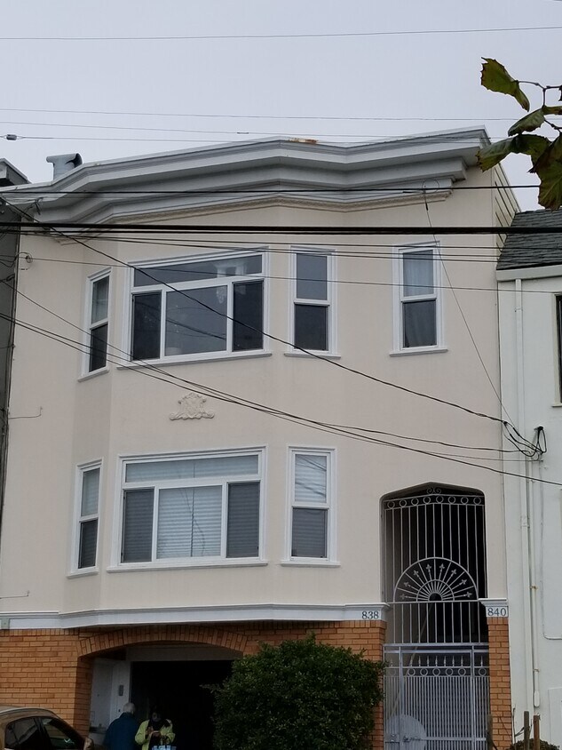 Primary Photo - 840 38th Ave