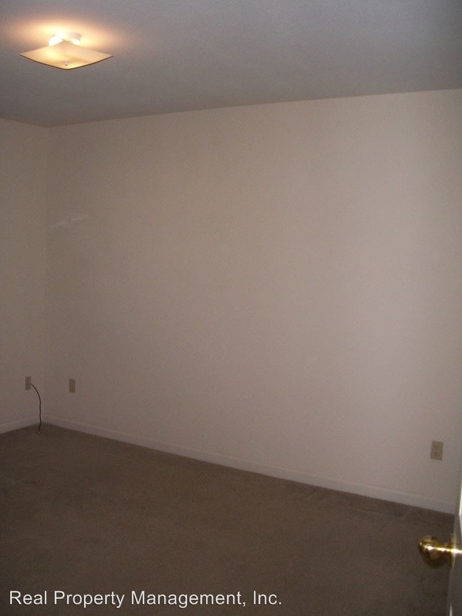 Building Photo - 3 br, 2 bath House - 1567 Marigold Way
