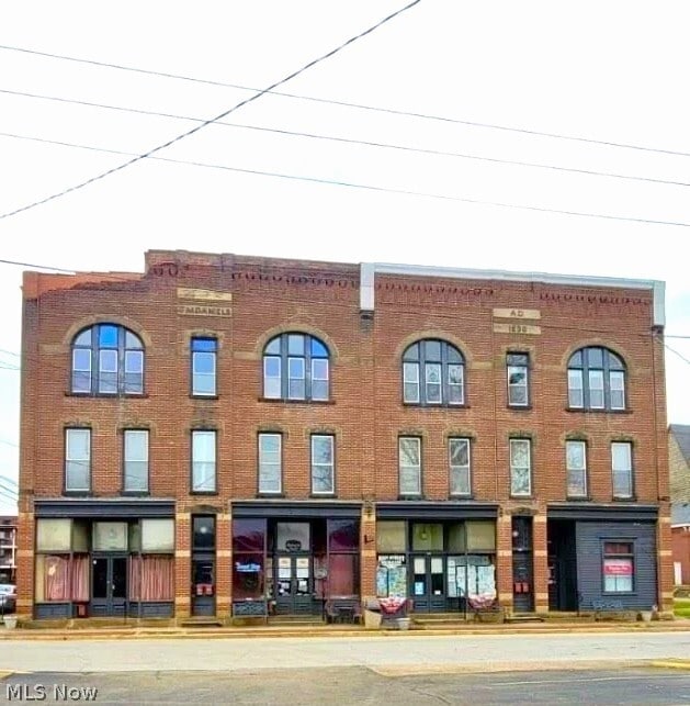 Building Photo - 212 Main St