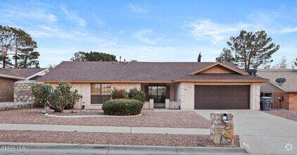 Building Photo - 832 Tepic Dr