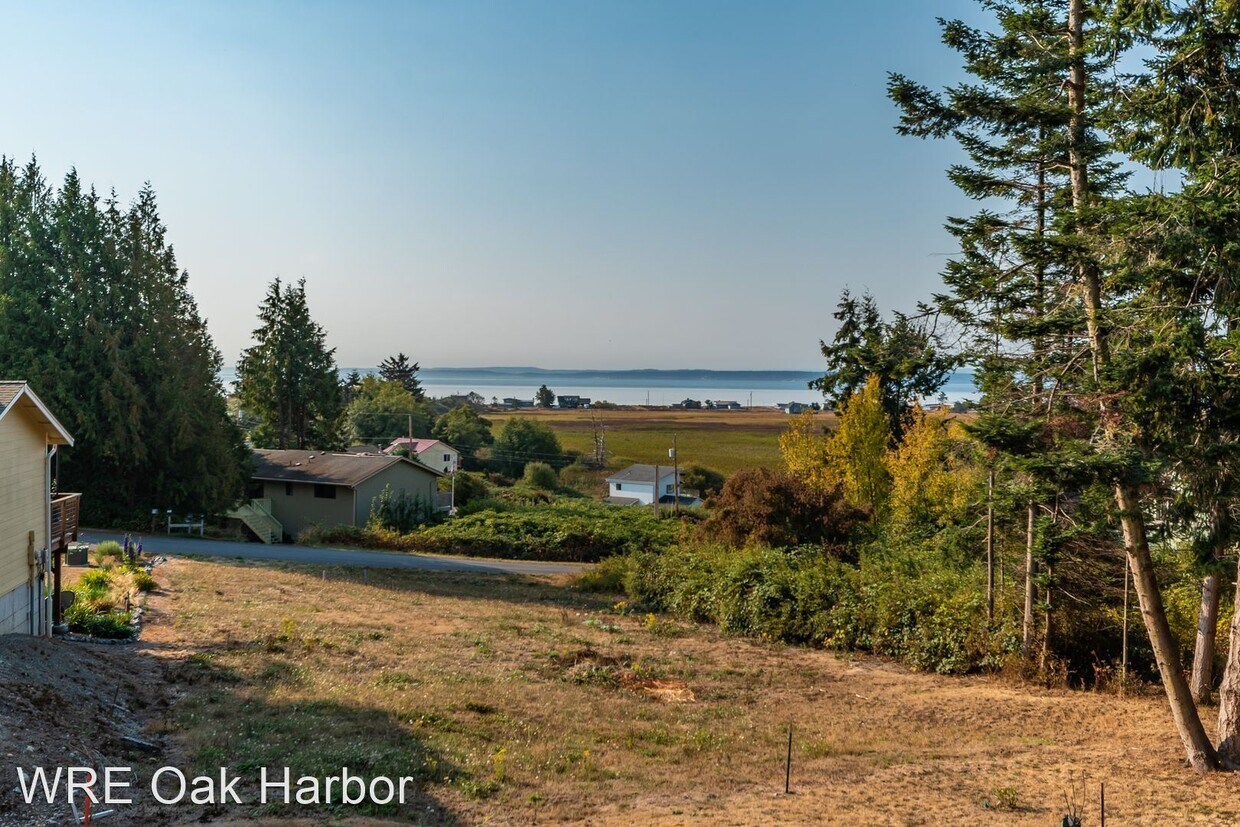 1094 S Halsey Dr, Coupeville, WA 98239 House Rental in Coupeville, WA
