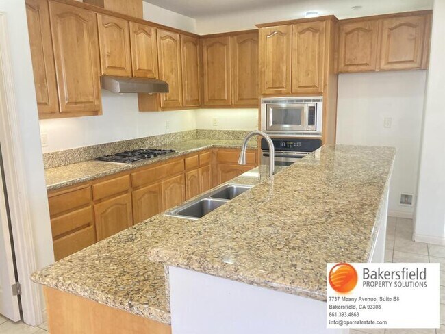 Building Photo - 11010 Arden Villa Dr