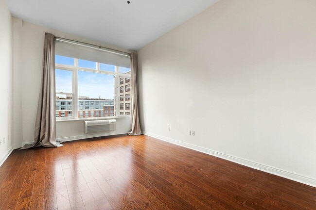 Foto del edificio - 1500 Hudson St