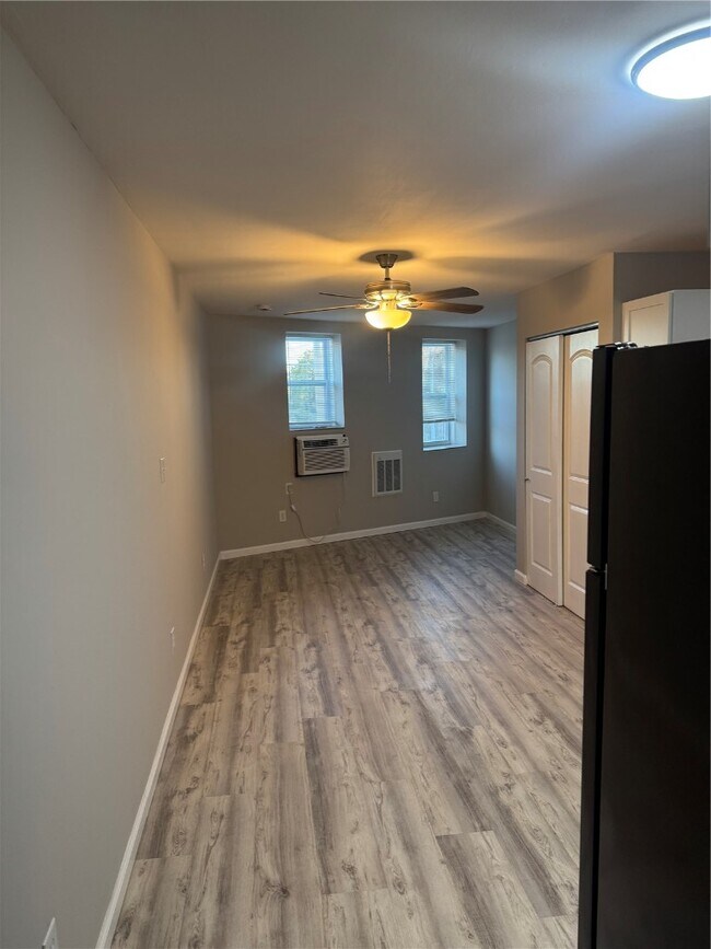 Foto del edificio - 3679 S Broadway