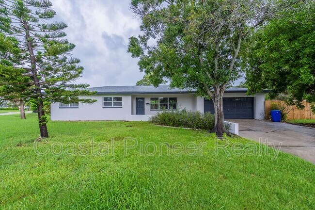 Photo - 4600 Venetian Blvd NE House