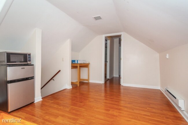 Foto del edificio - 2 br, 1 bath Condo - 202 Beech St 3 Unit 3