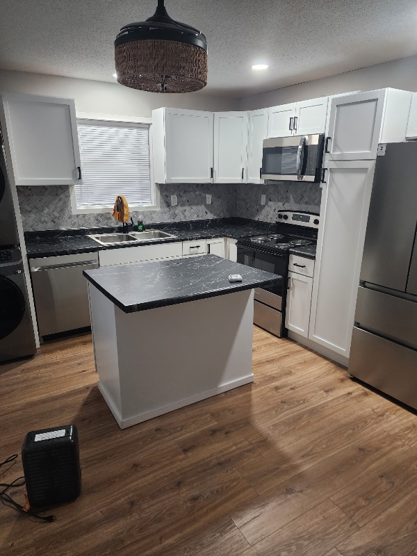 Foto del edificio - 3609 Wayne Ave