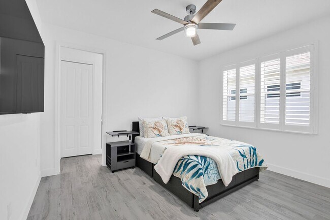 Foto del edificio - 853 Bama Breeze Dr