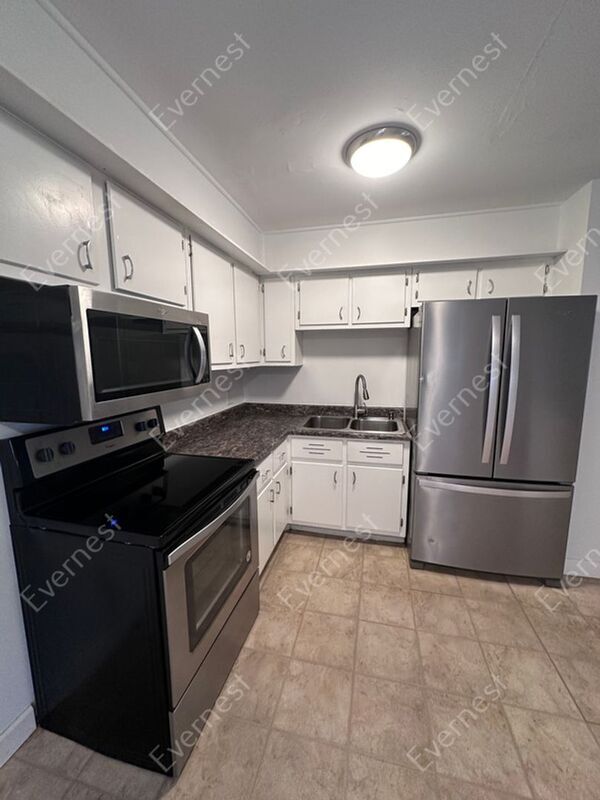Foto del edificio - 929 S Harris Ave