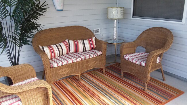 Foto del edificio - 1645 Hickory Grove Ln