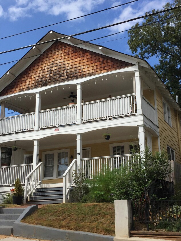 Primary Photo - 486 Boulevard Pl NE