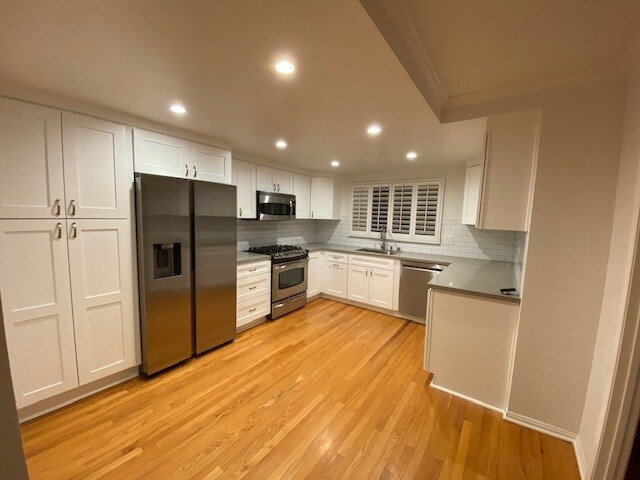 Foto principal - 17122 Palisades Cir