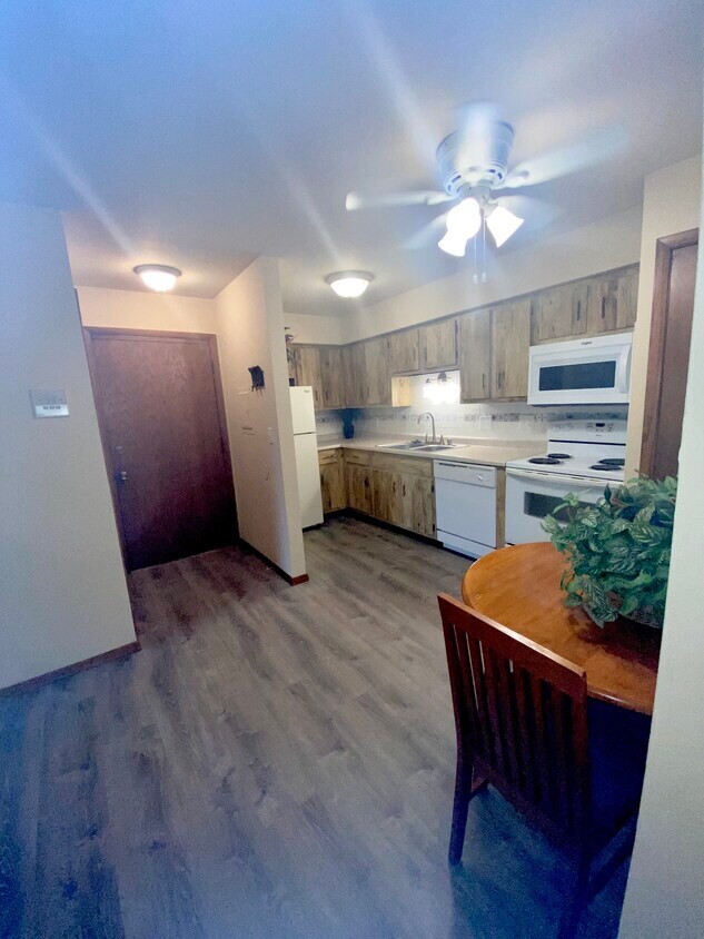 S70W14965 Cornell Cir, Muskego, WI 53150 Apartments in Muskego, WI