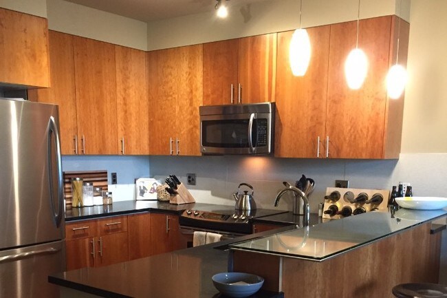 Kitchen - 3104 Western Ave