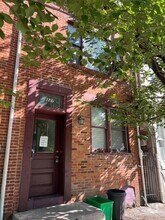 Building Photo - 327 E Philadelphia St