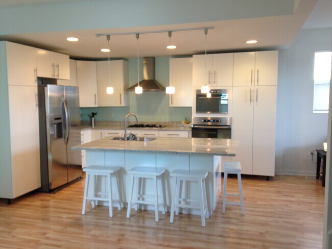 260 S Hamilton Rd - 516 E Glover Ave