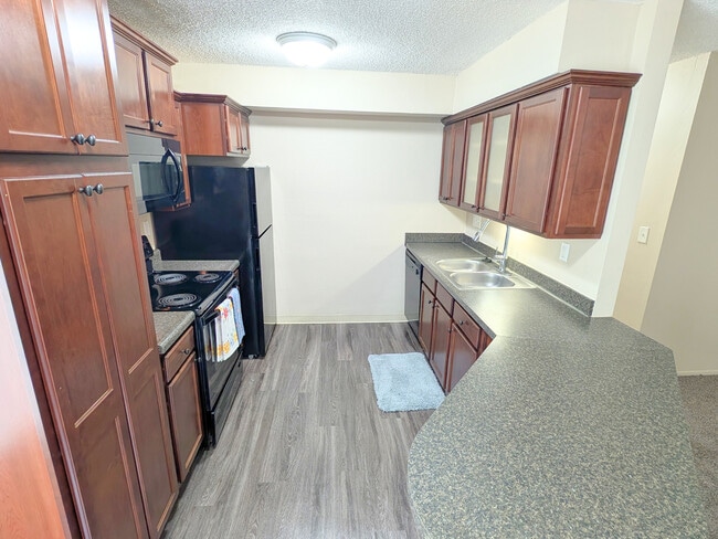 Building Photo - Okemos Village Apartments