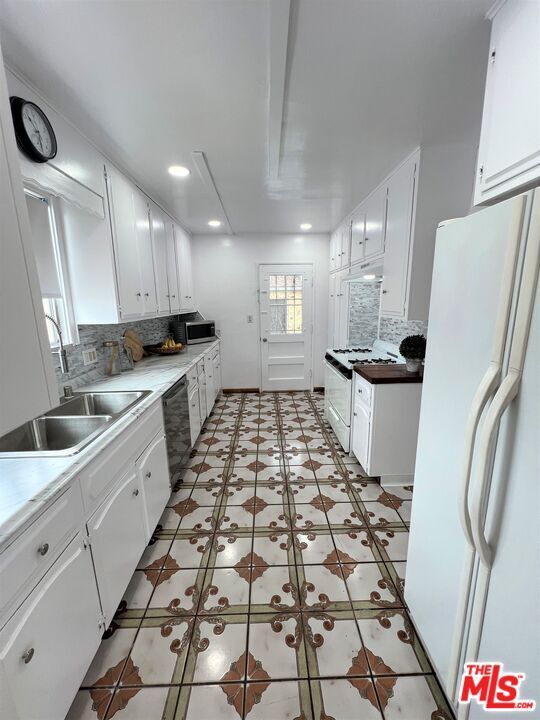 Foto del edificio - 12315 Stanwood Dr