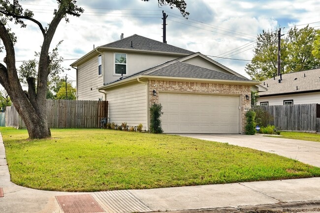 Foto del edificio - 5046 Van Fleet St