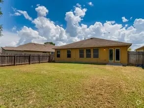 Building Photo - 15106 Parrish Ln