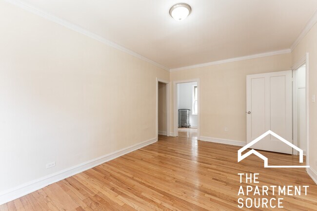 Building Photo - 2111 Grove