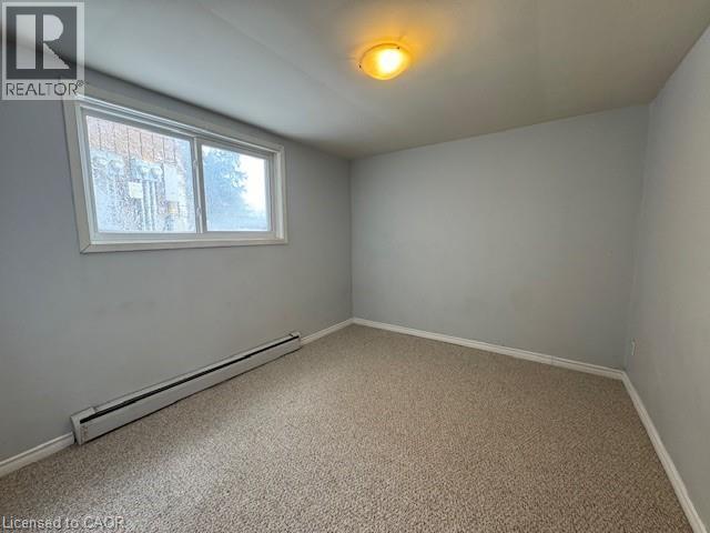 Building Photo - 32 Ralgreen Crescent