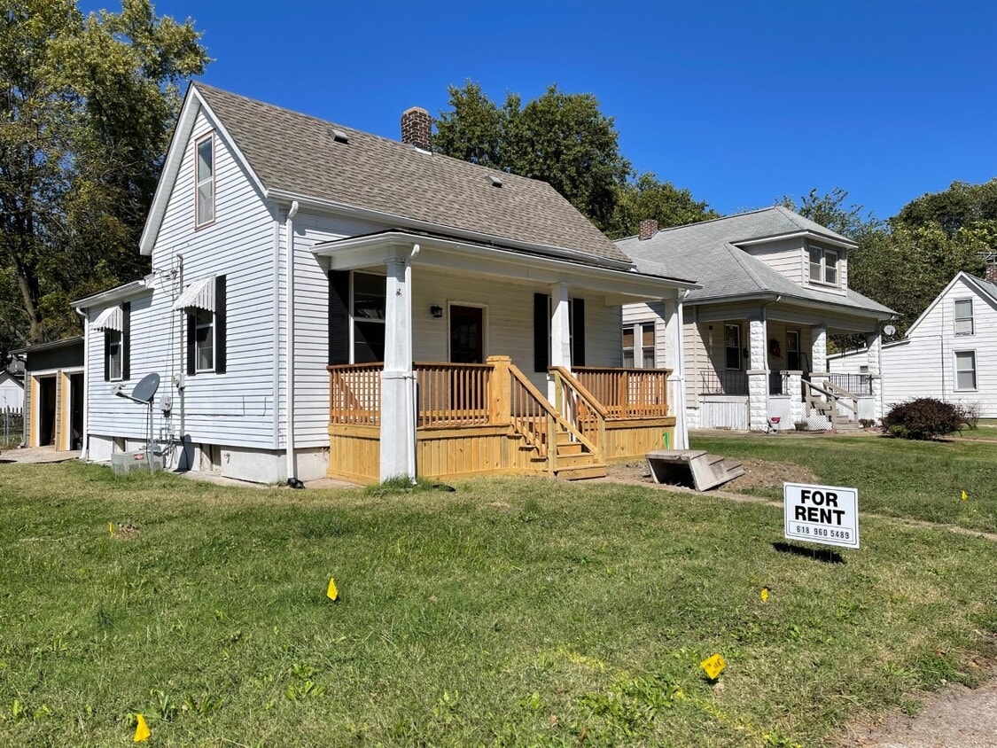 1201 N Charles St, Belleville, IL 62221 House Rental in Belleville