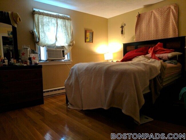 Foto del edificio - 92 Sylvia St