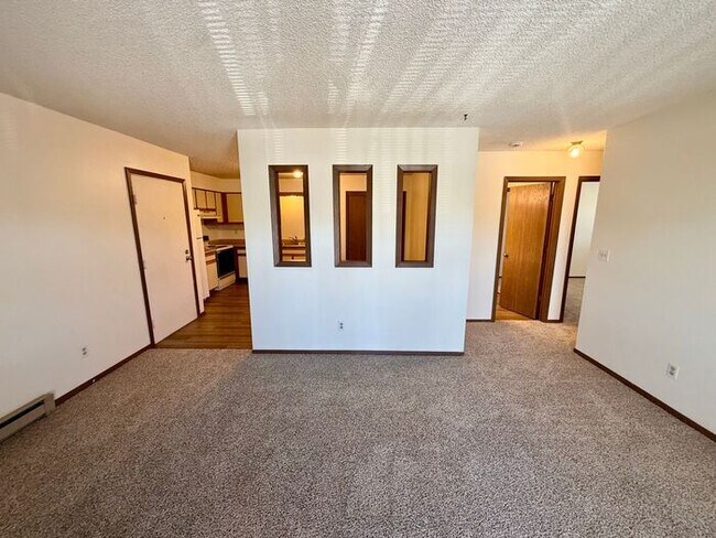 Foto del edificio - Limited-Time Move-In Deal: Get Your First 2 Weeks FREE! Spacious 2 Bed, 1 Bath Apartments + Flexi...