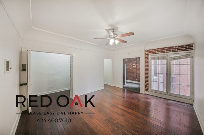 Building Photo - 716 S Berendo St