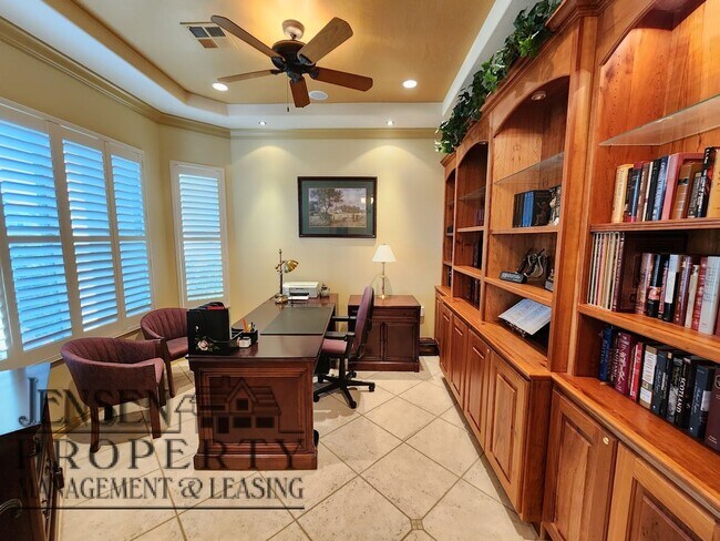 Building Photo - Furnished Home in Sunriver