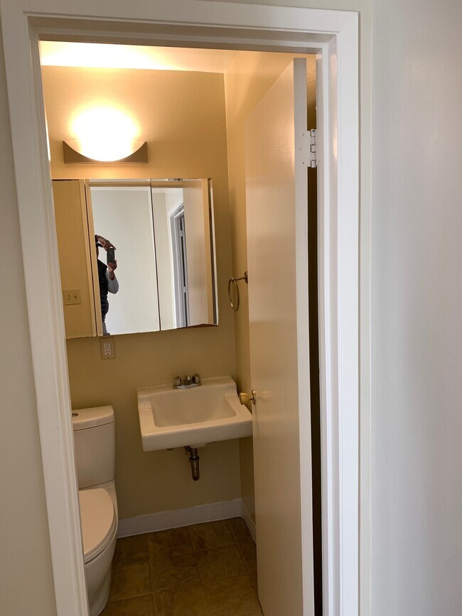 1/2 bath - 3038 Halcyon Ct
