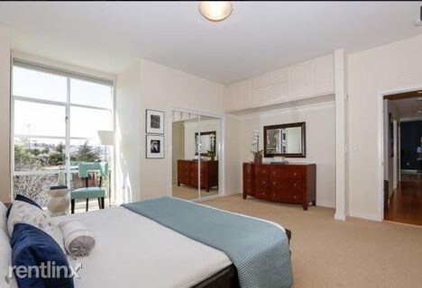 Building Photo - 2 br, 2 bath Condo - 1600 Webster St Apt 301