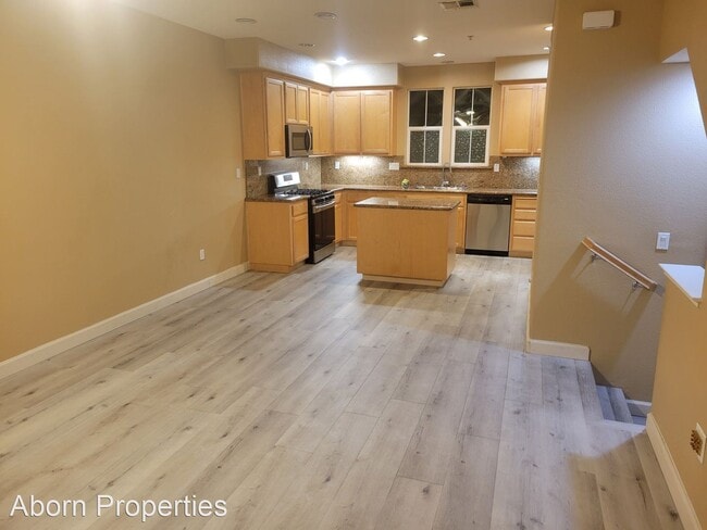 Building Photo - 2 br, 2.5 bath House - 219 Parc Place Drive