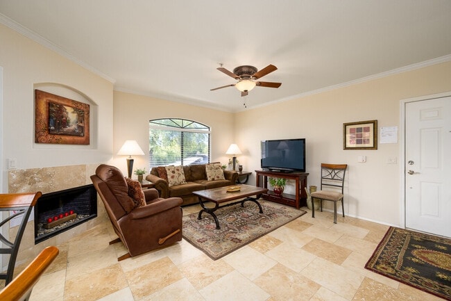 Foto del edificio - 15095 N Thompson Peak Pkwy