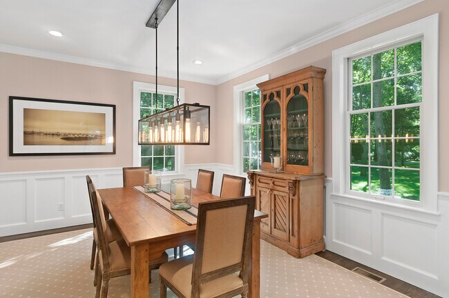 Foto del edificio - 100 Greenleaf Ln