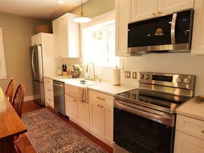 Building Photo - 5 Bevins Rd