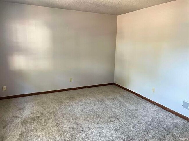 Foto del edificio - 4401 Bleeker Ct