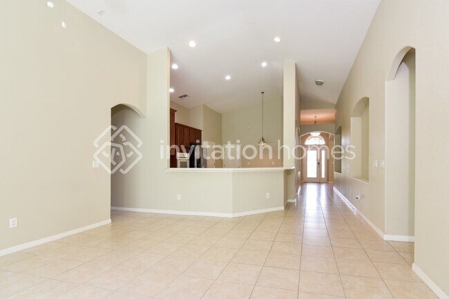 Building Photo - 3530 Fiddlers Green Loop