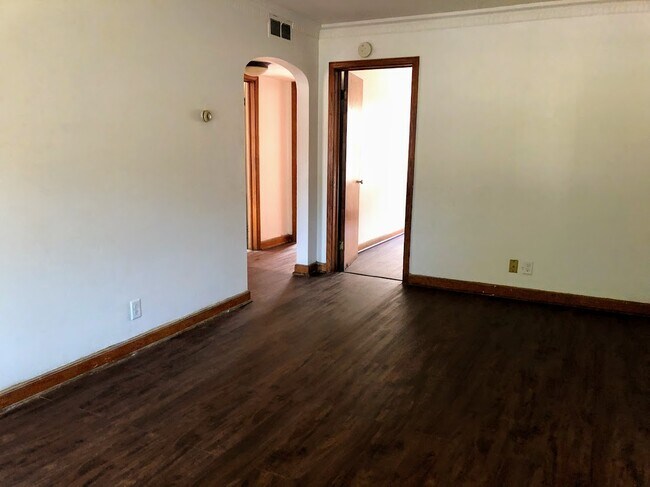 Building Photo - 4545 N Teutonia Ave