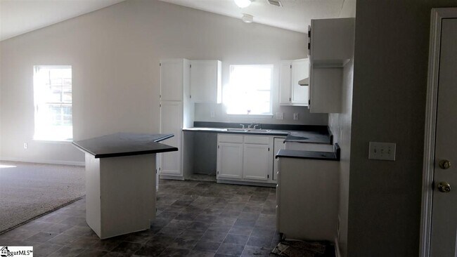 Building Photo - 844 Coldbrook Dr