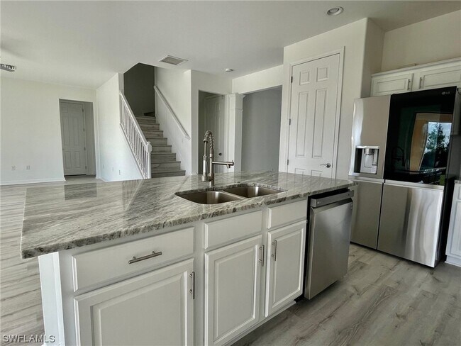 Building Photo - 2656 Sunvale Ct