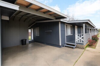 Building Photo - 123 Stavena Rd